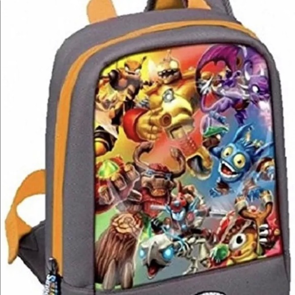 Power A Skylanders Mini Sling Carry Backpack Hold Up to 12 Figures New - Picture 2 of 4